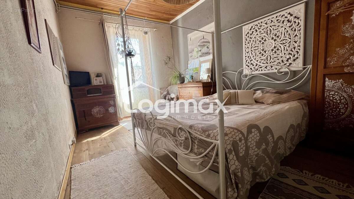 Maison 210 m² à Salles-Sur-Mer  - photo 9