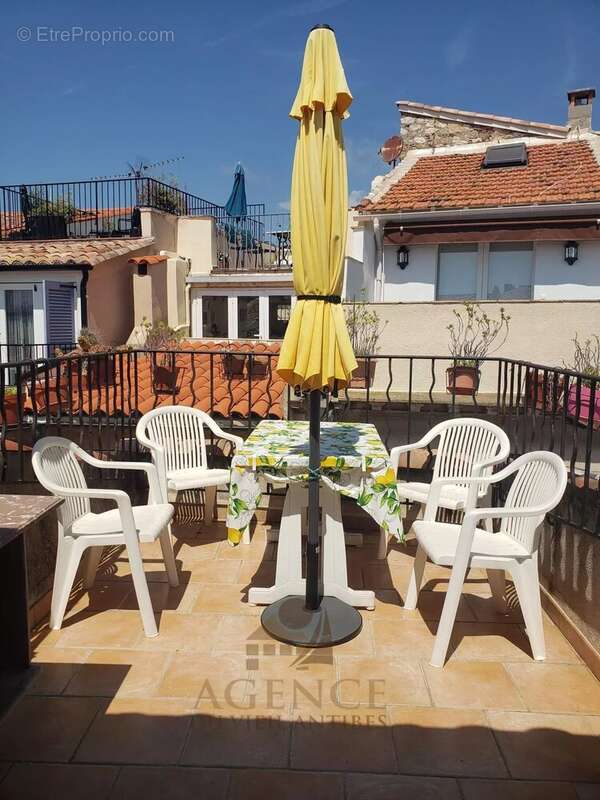 Vieil Antibes – Maison de charme avec terrasse – Quartier Safranier - photo 13