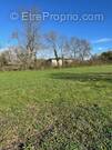 Terrain à MACQUEVILLE