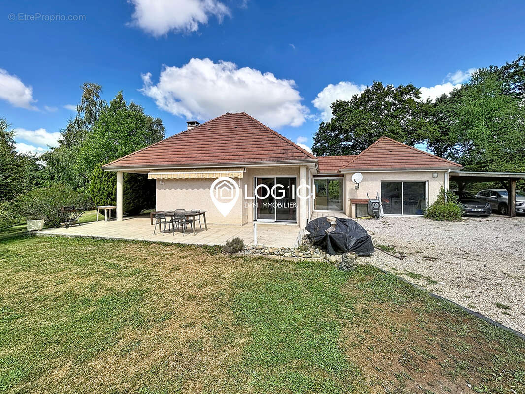 Maison de plain-pied de 114 m2 avec grand séjour et 4 chambres en lisière de forêt - photo 3