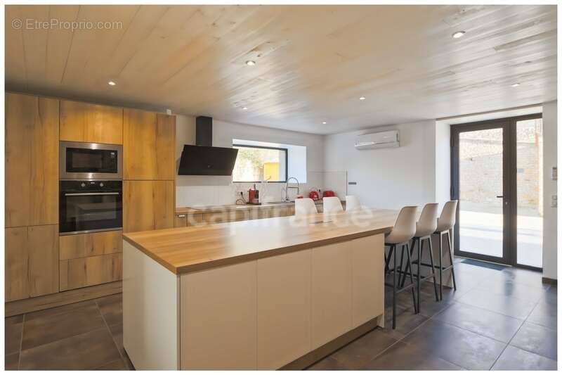 Maison à SAINT-MARTIAL-DE-NABIRAT