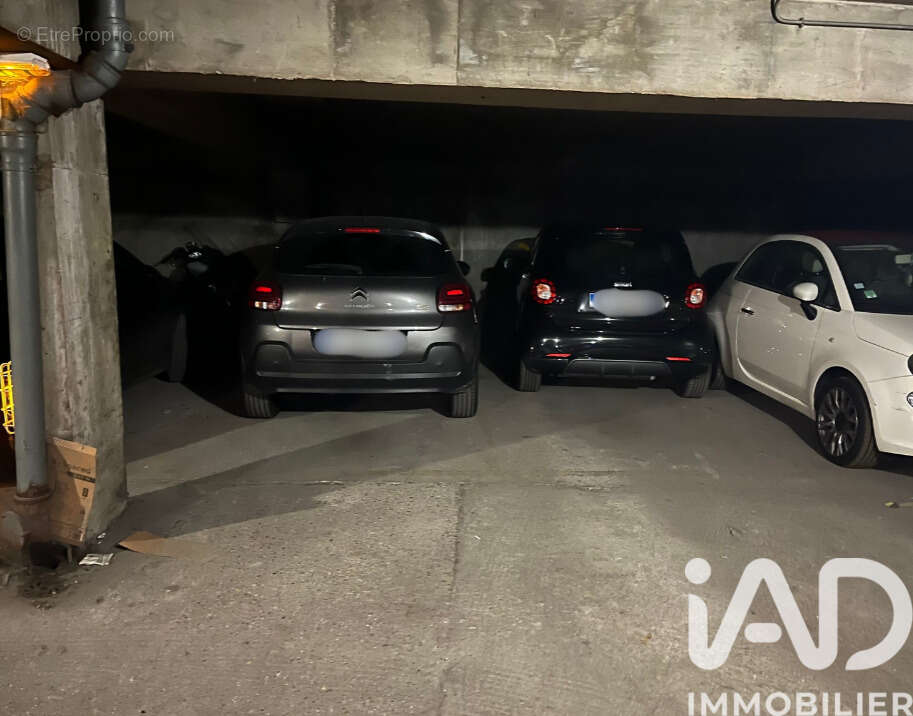 Photo 3 - Parking à PARIS-13E