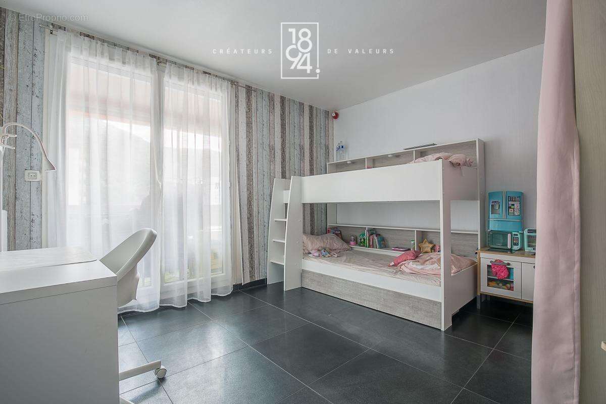 Appartement à MARSEILLE-11E