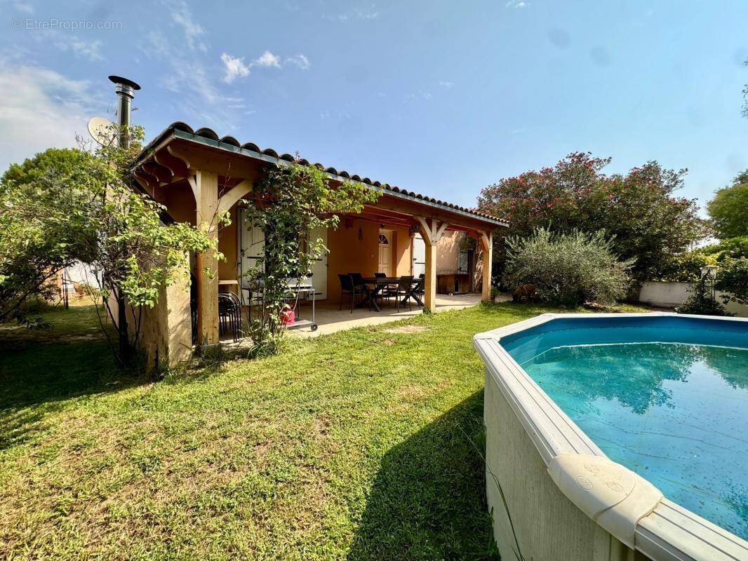 Maison à PELISSANNE