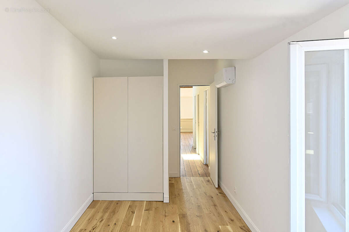 Bordeaux Coeur Chartrons - Appartement T3 de 70 m² entièrement rénové - photo 6