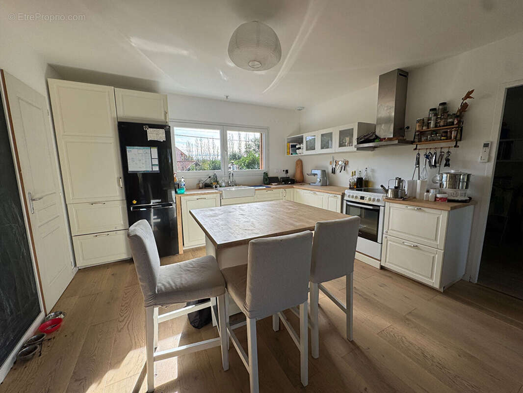 Maison à BEAUMONT-SUR-LEZE