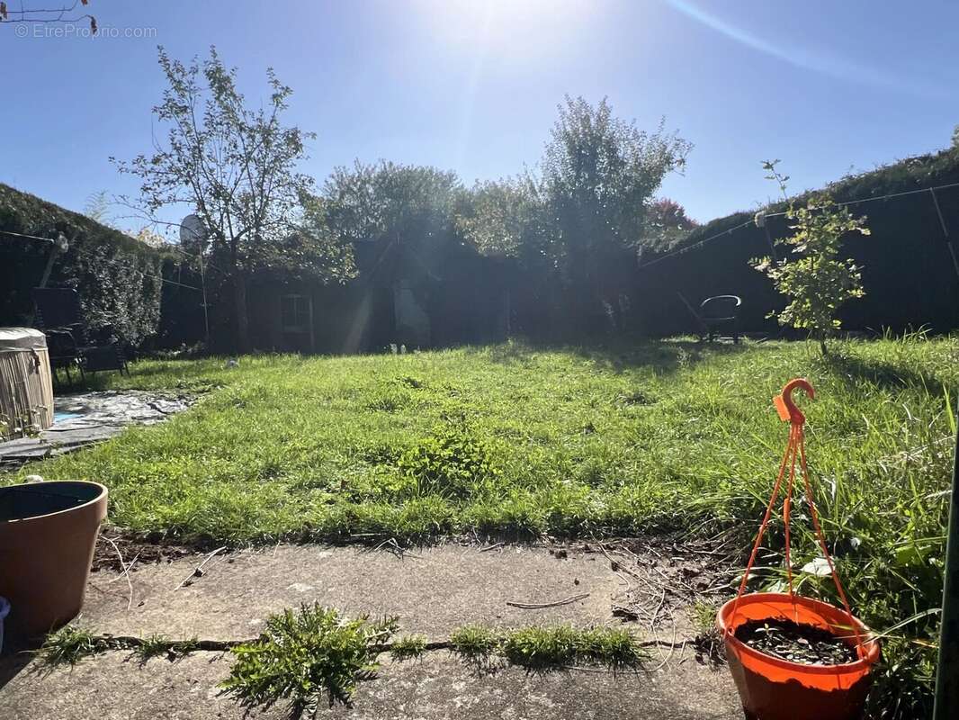 Maison à MAGNAC-LAVAL