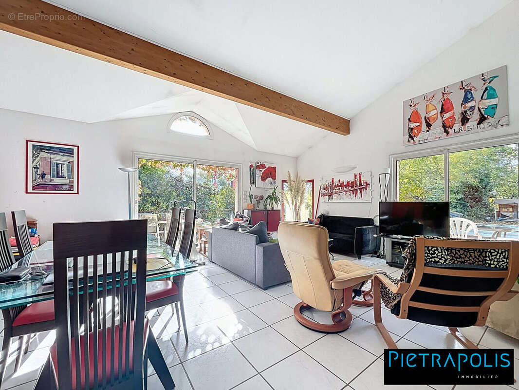 Maison à CAILLOUX-SUR-FONTAINES