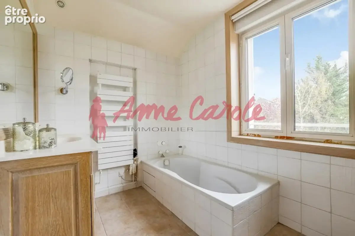 Propriété de caractère avec maison de maître 1925 et « espac - photo 13