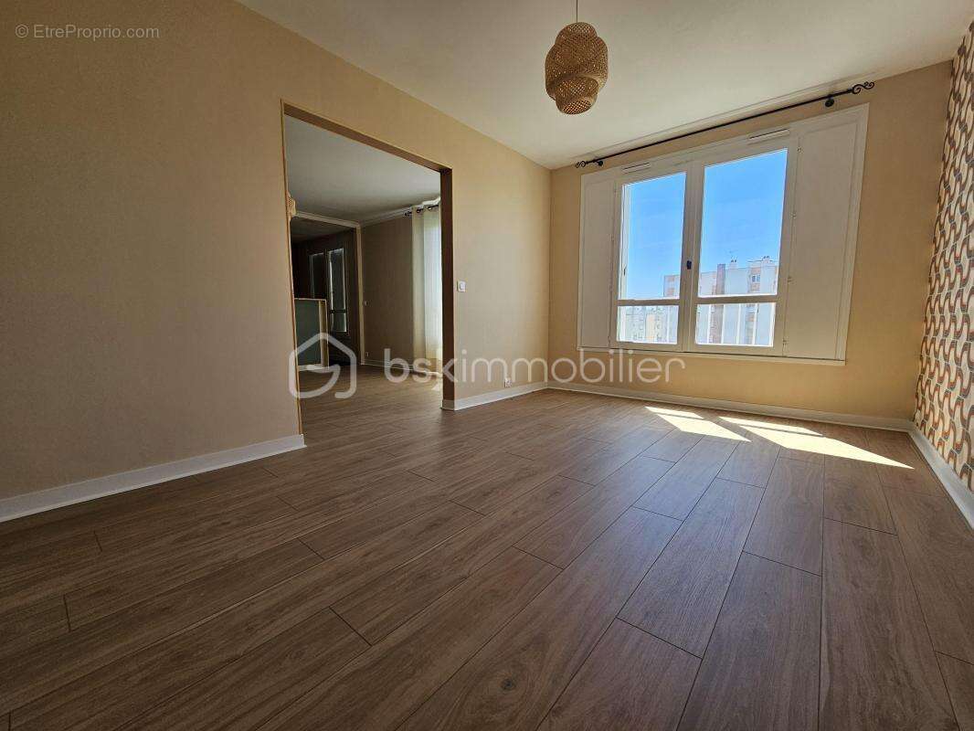 Appartement à CHATEAUROUX