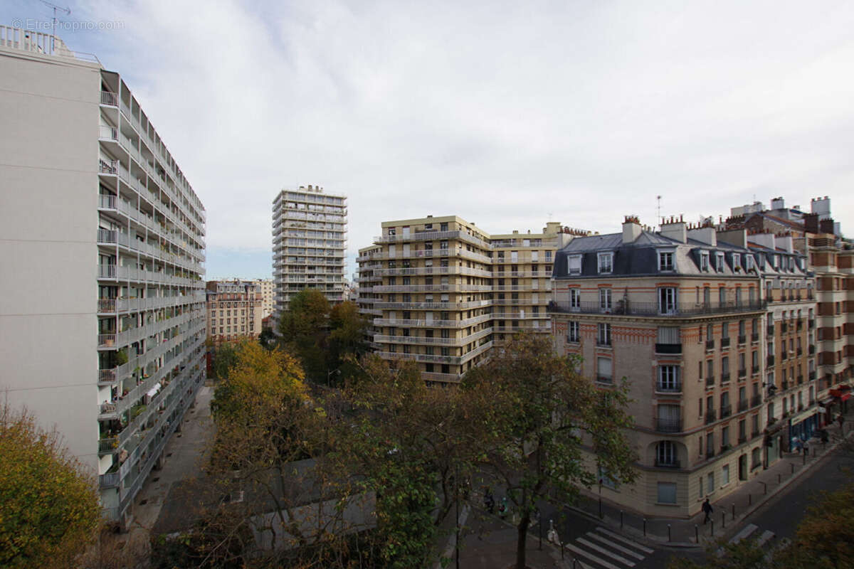 Appartement à PARIS-14E