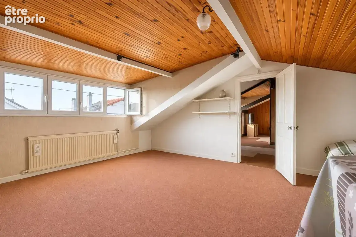 Maison avec dépendance proche du RER D - photo 11