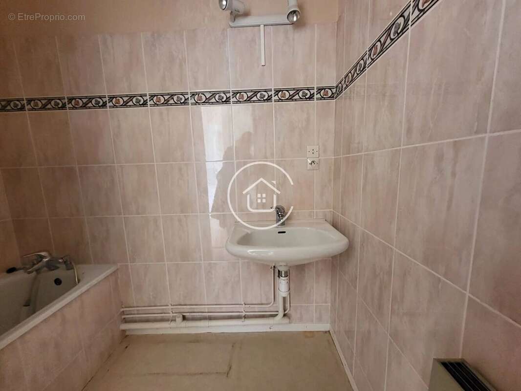 Appartement à LA CHAUSSEE-SAINT-VICTOR