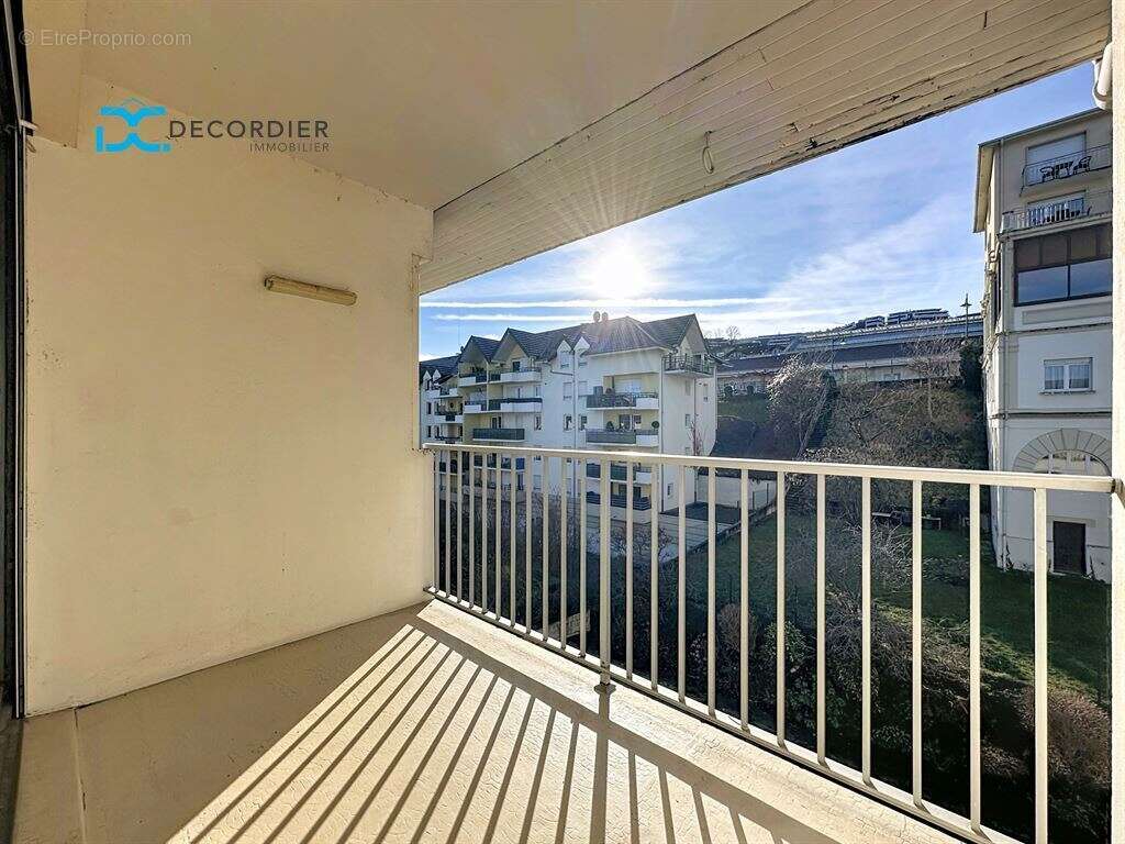 Appartement à EVIAN-LES-BAINS