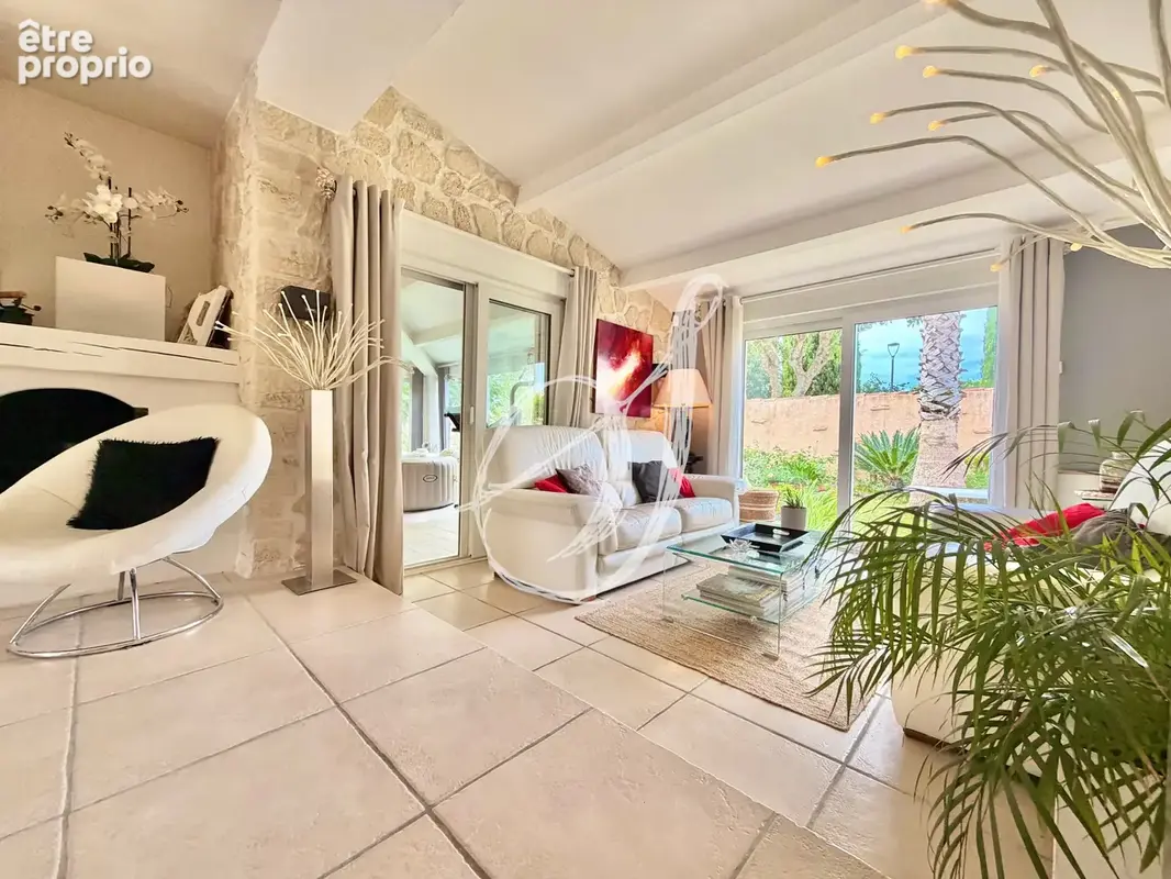 Villa de type 7, quatre chambres avec jardin, piscine & garage - photo 15