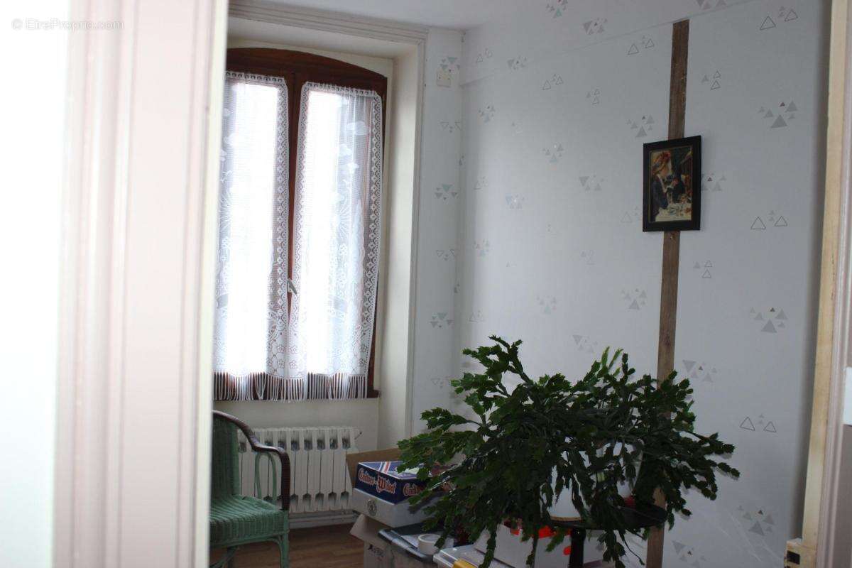 Maison à SAVIGNAC-LEDRIER