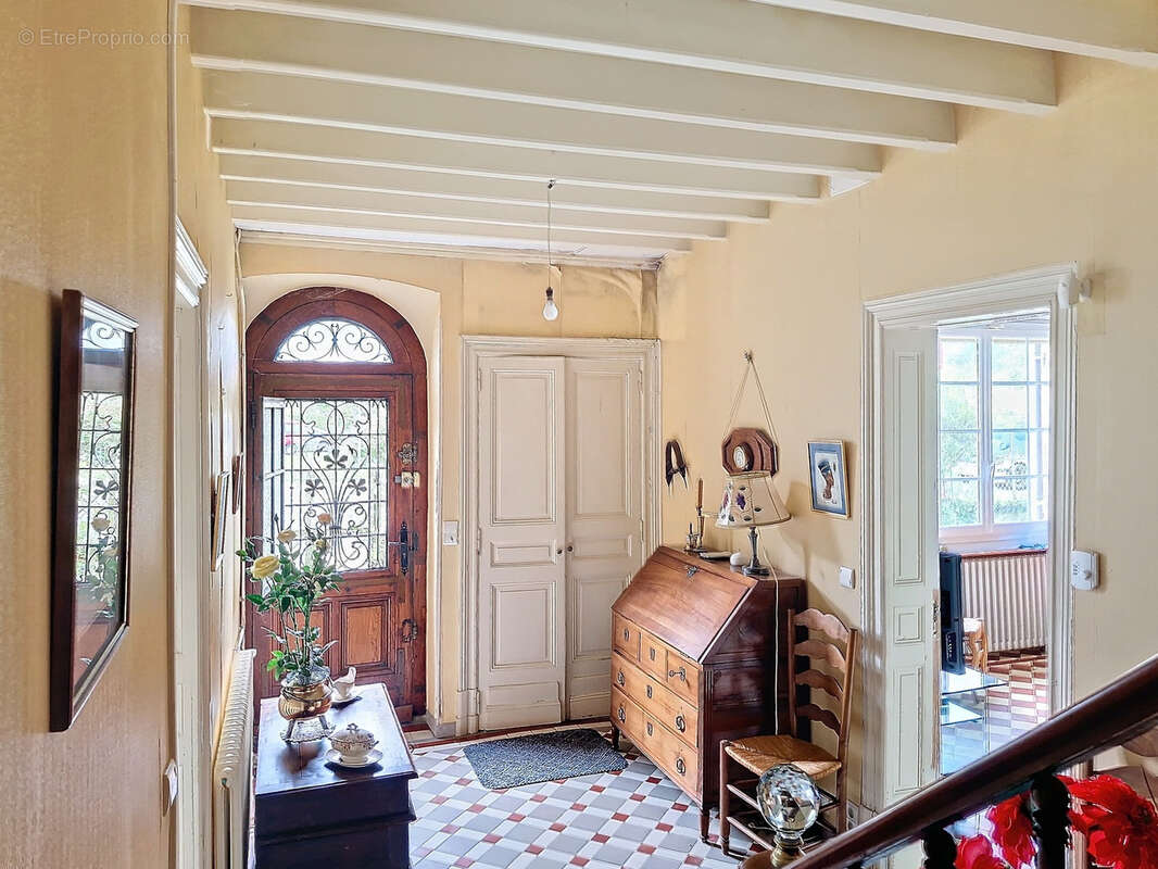 Maison à LAMOTHE-MONTRAVEL