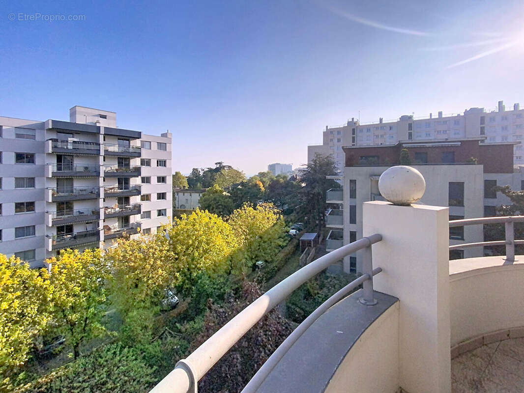 Appartement à CALUIRE-ET-CUIRE