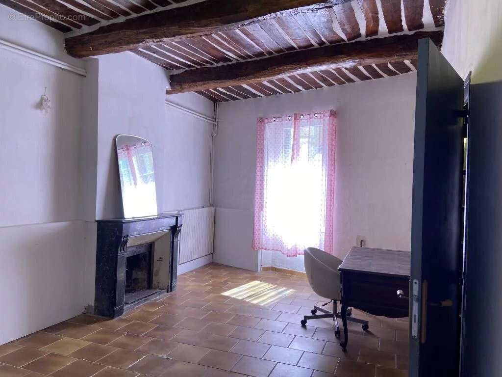 Maison à SAINT-MAXIMIN-LA-SAINTE-BAUME