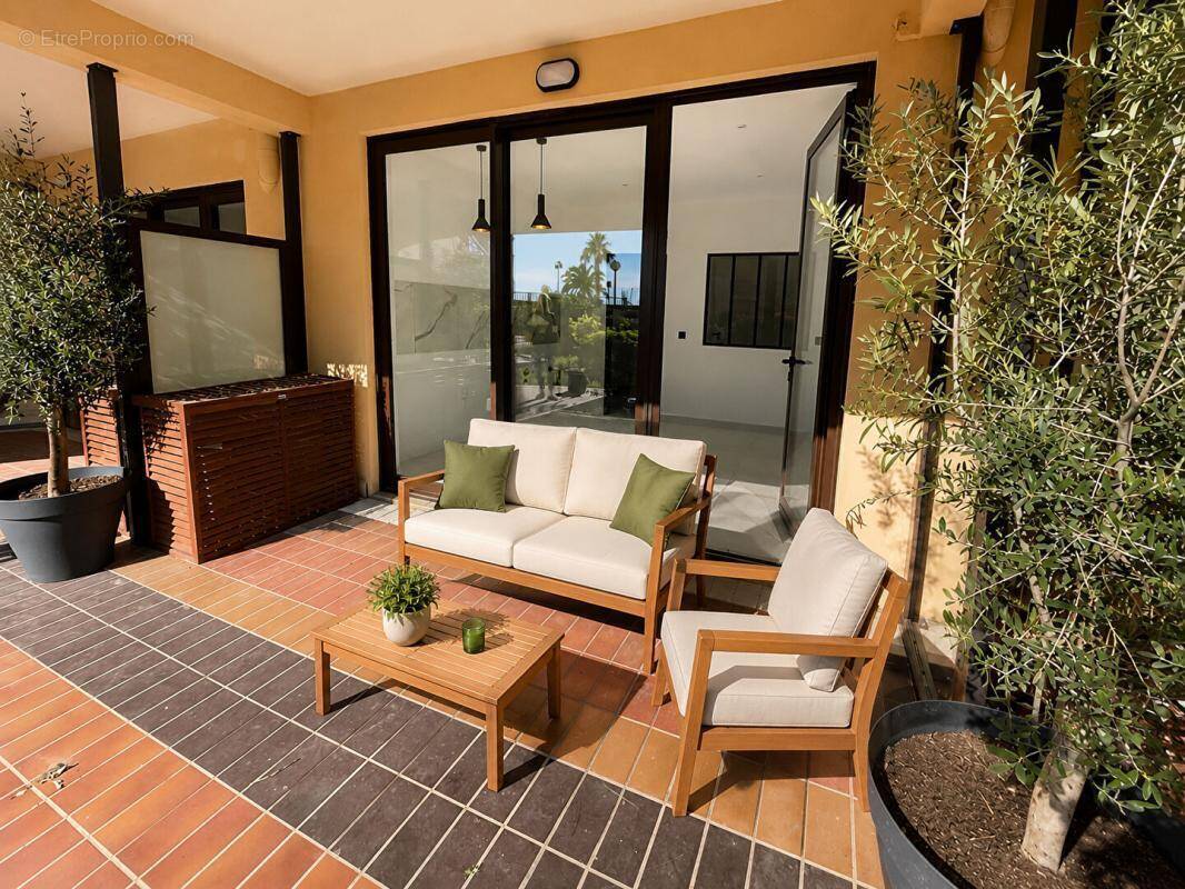 Appartement à FREJUS