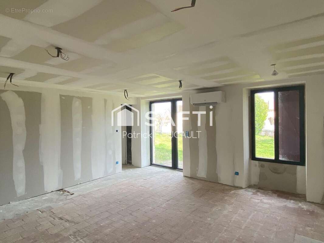 Photo 2 - Maison à LHOMMAIZE