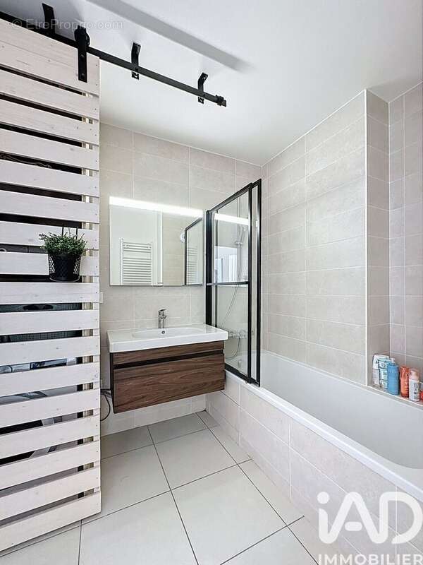 Photo 3 - Appartement à VILLY-LE-PELLOUX