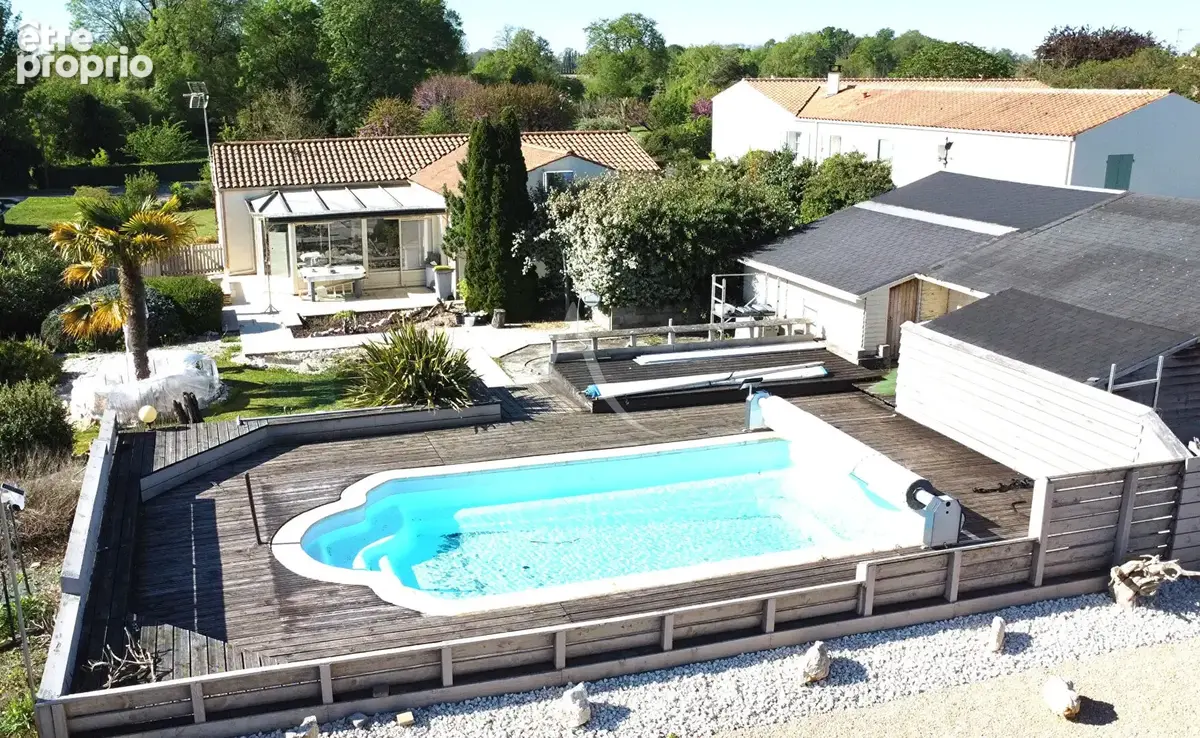 Maison récente avec piscine - Exclusivité à 5 min de Gémozac - photo 12