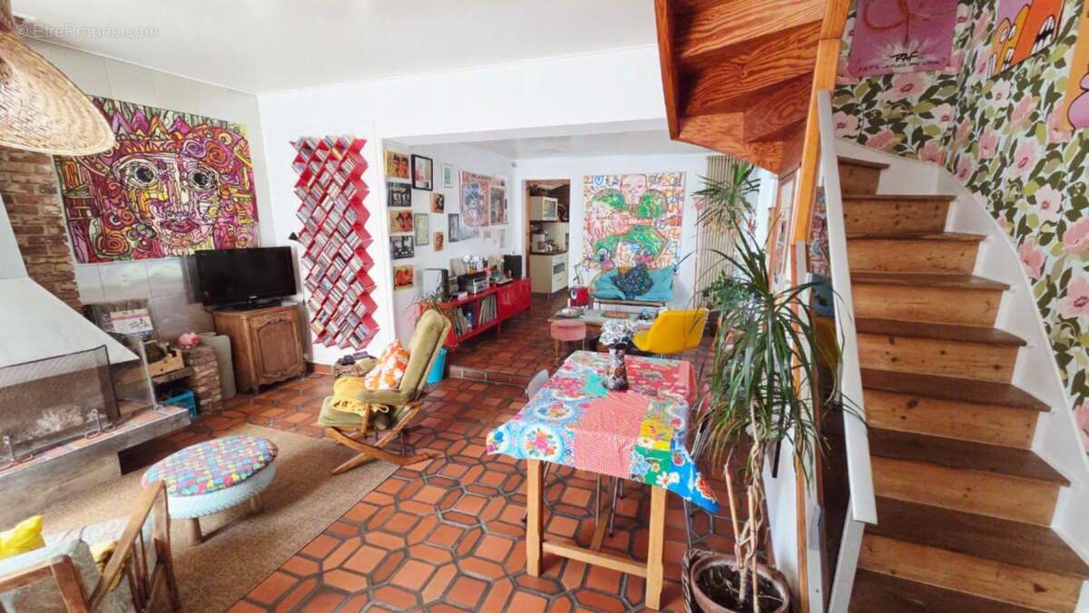 Maison 6 pièces / 128 m² / 210 000 EUR / BEAURAINS - photo 4