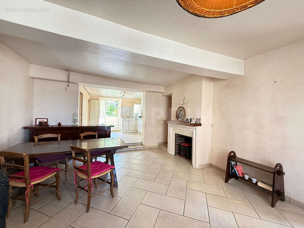 Maison à BONNY-SUR-LOIRE