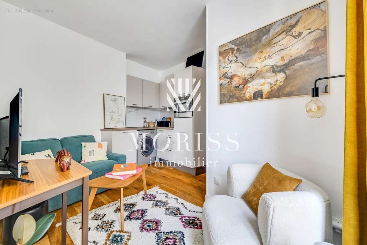 Appartement à PARIS-16E