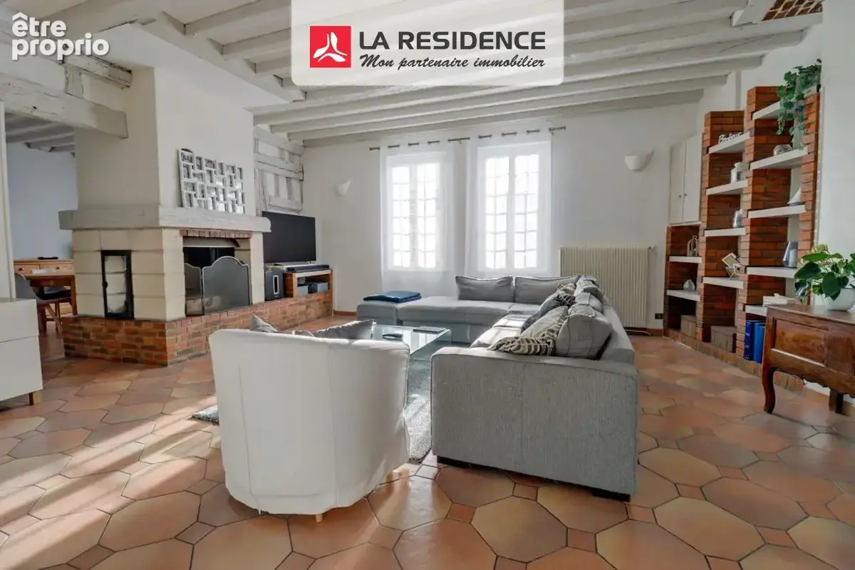 Maison 9 pièces 248 m² à vendre à Pont-De-L'arche (27340) - photo 3