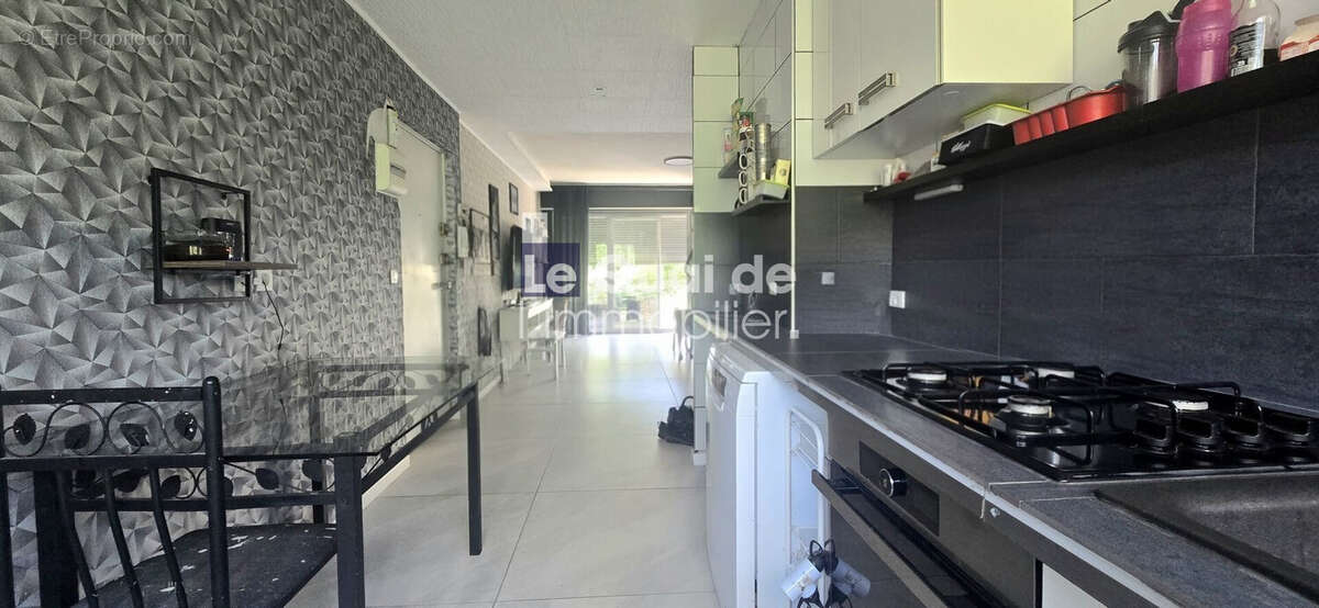 Appartement à LE PONT-DE-CLAIX