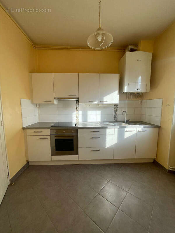 Appartement à SAINT-JEAN-DE-BRAYE