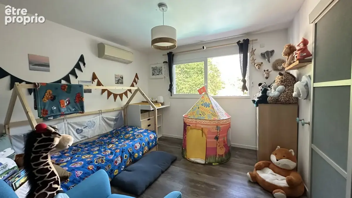 Propriete de 2 villas une de 9 pieces et une de 3 pieces pour un total  de 310 m2 - photo 13