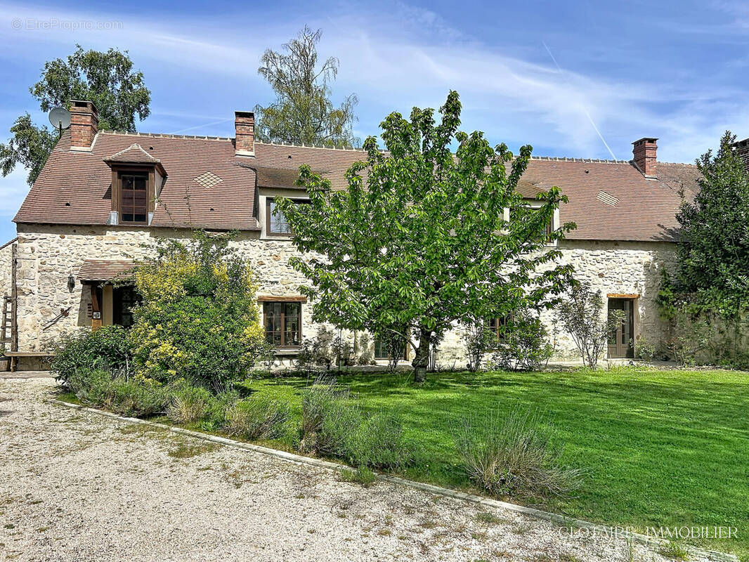 Maison à AUGER-SAINT-VINCENT