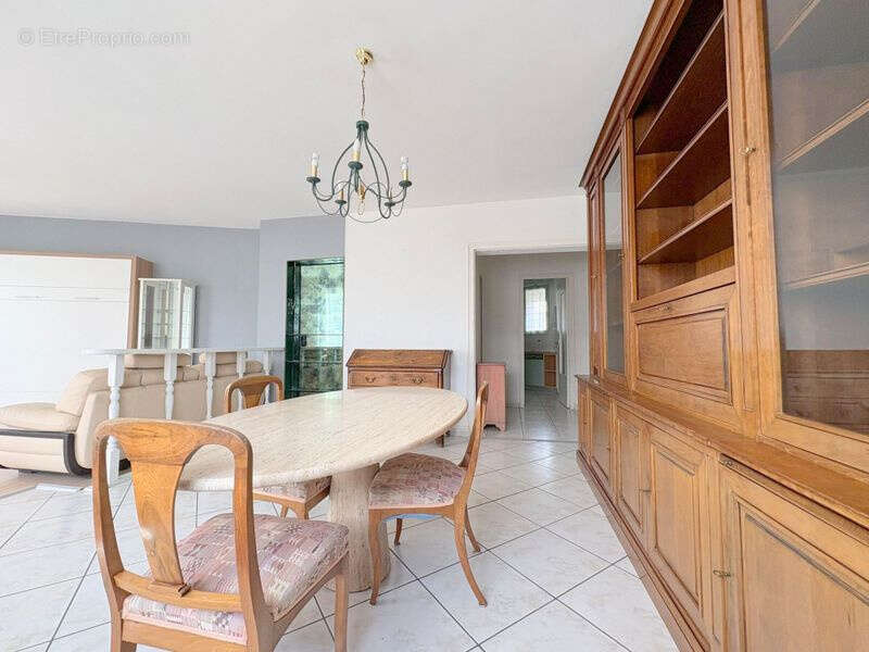 Appartement à DIVONNE-LES-BAINS