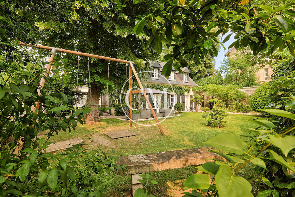 Maison à VERSAILLES