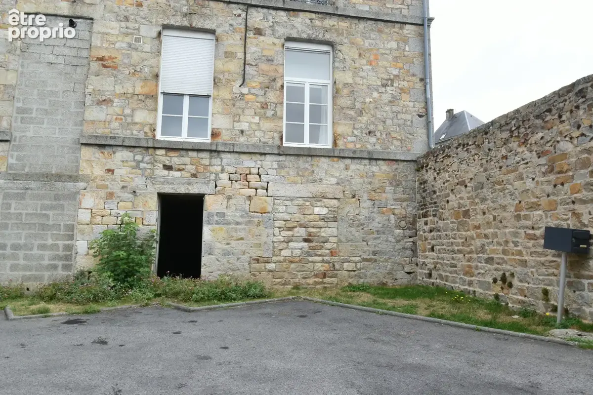 À vendre – local commercial / professionnel en centre-ville de domfront-en-poiraie - photo 2
