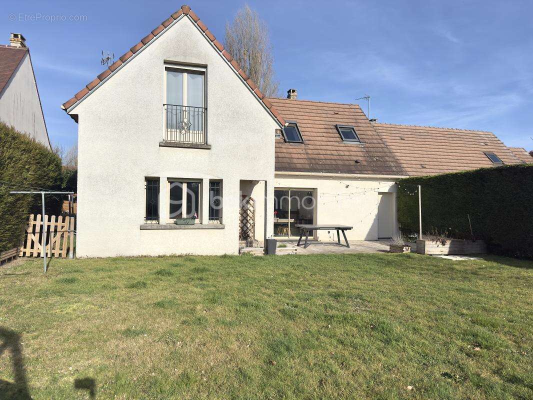 Maison à GUIBEVILLE
