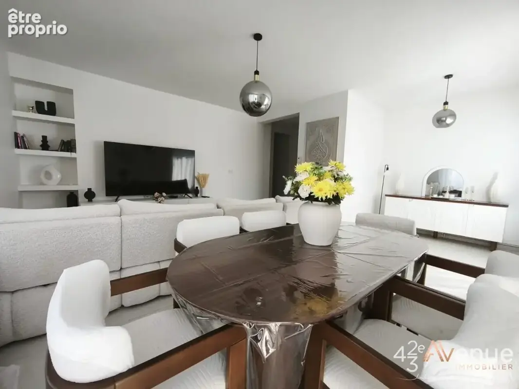 Appartement 118 m² à Saint-Etienne  - photo 7