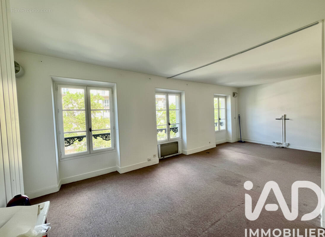 Photo 1 - Appartement à PARIS-17E