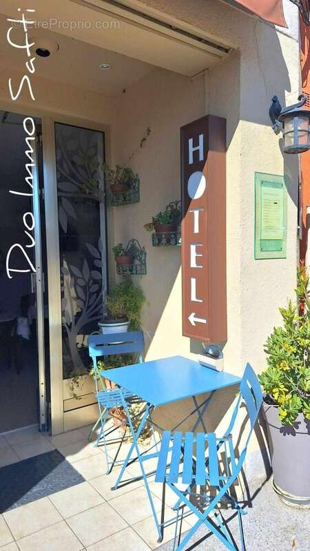 Photo 2 - Commerce à MANOSQUE