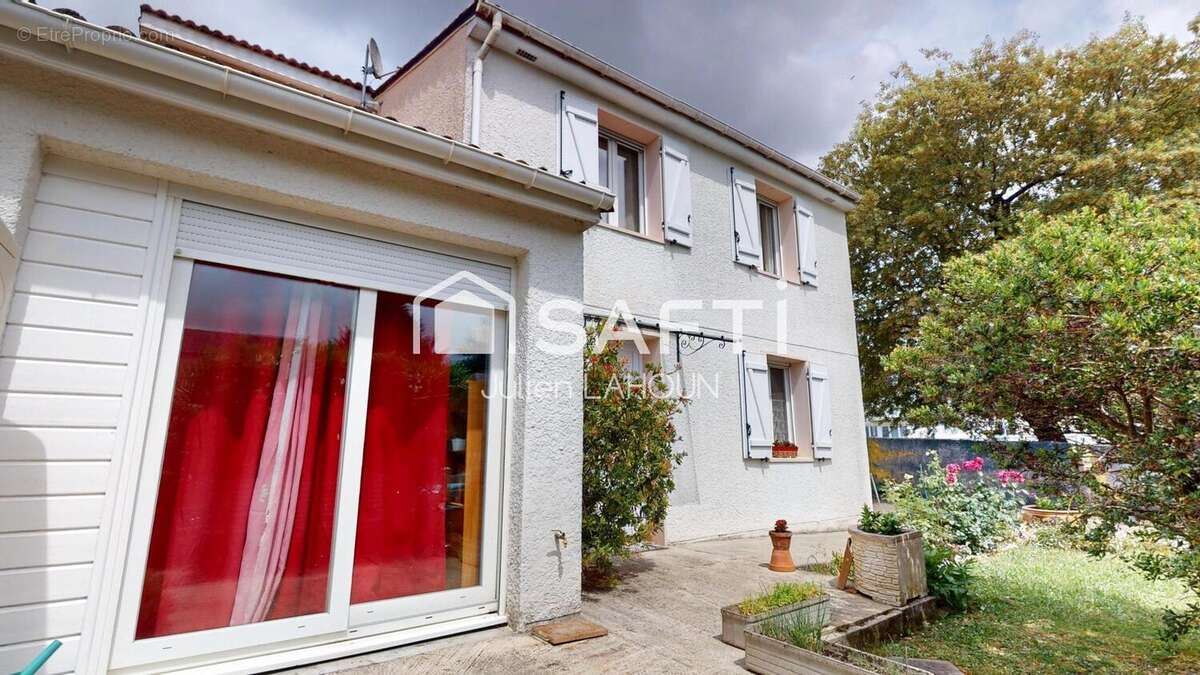 Photo 2 - Maison à COGNAC