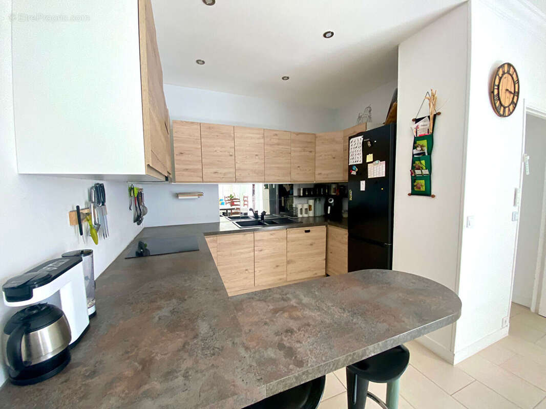 Maison plain-pied 4 chambres, 757 m² de terrain, 12 mins gare ! - photo 8