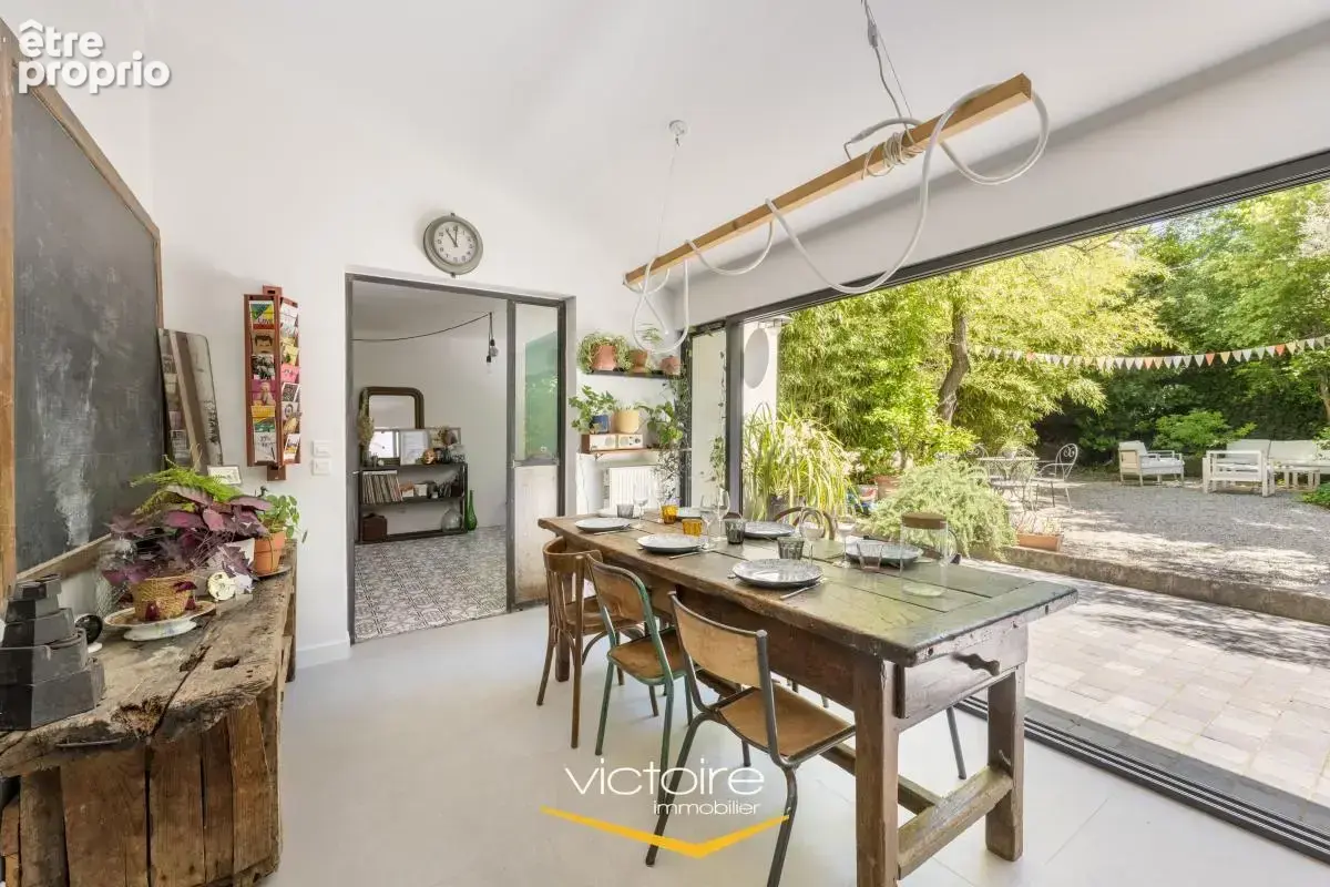 Magnifique maison rénovée avec dépendance au Coeur de Montchat - Coup de coeur assuré ! - photo 7