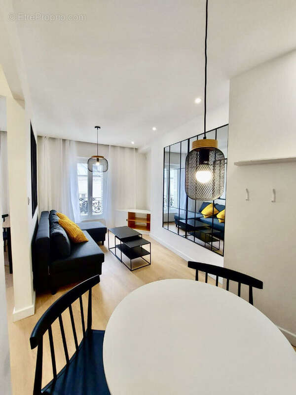 Appartement à PARIS-18E