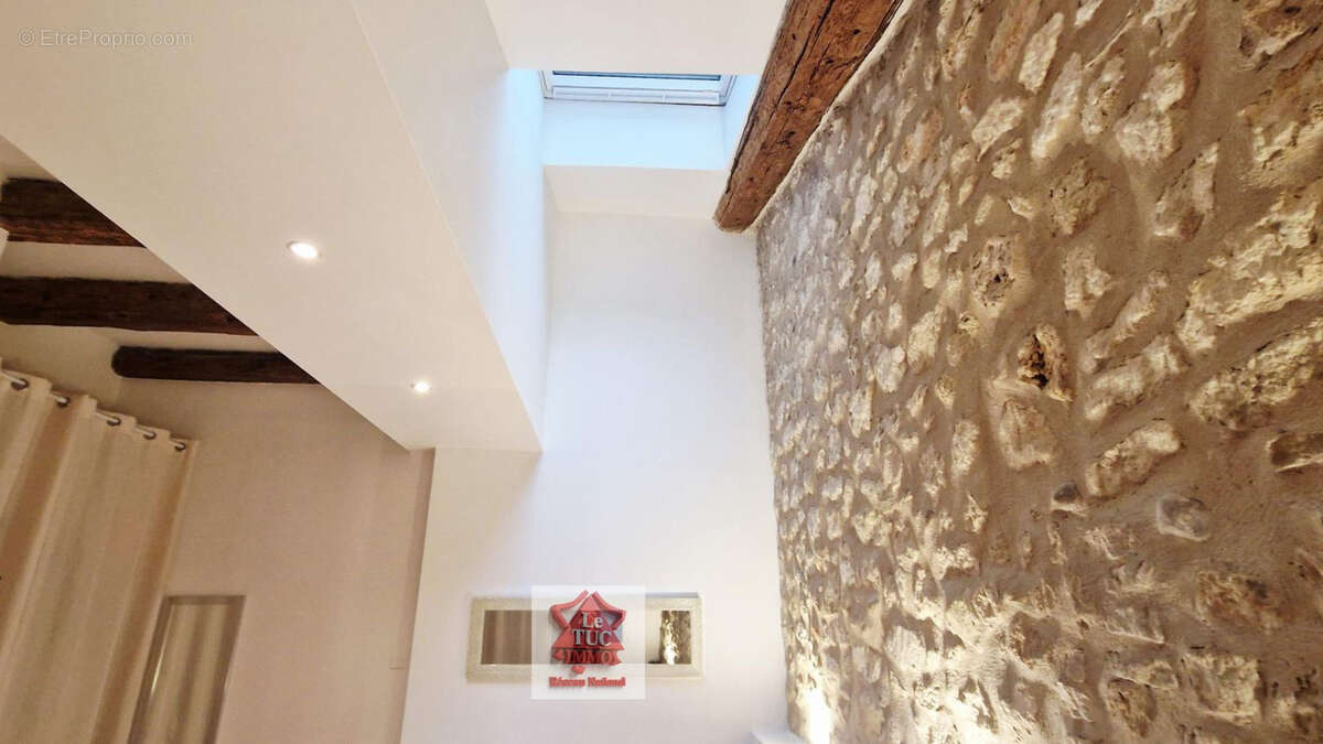 Appartement à PIERRELATTE