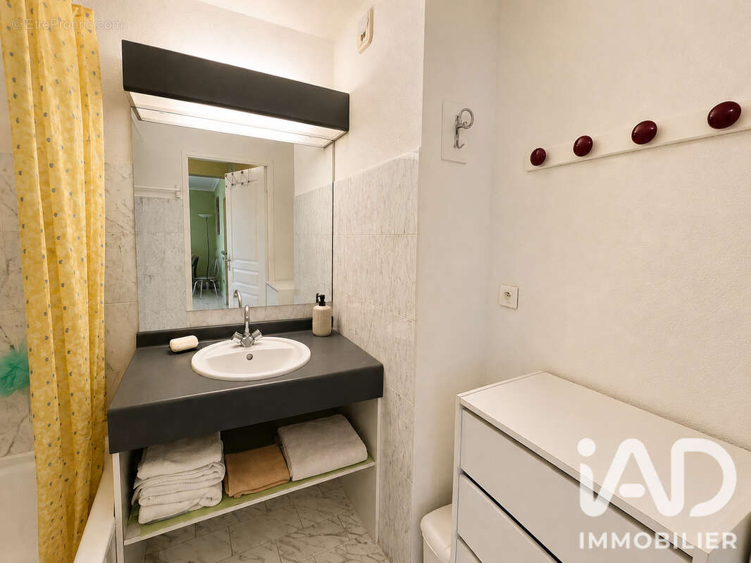 Appartement 49 m² à Saint-Raphael  - photo 8