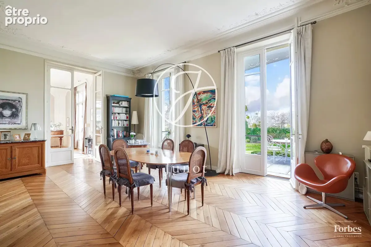 Le Vésinet - LAC INFERIEUR - Appartement - 228.95m² - 4 chambres - Terrain de 1500m². - photo 6