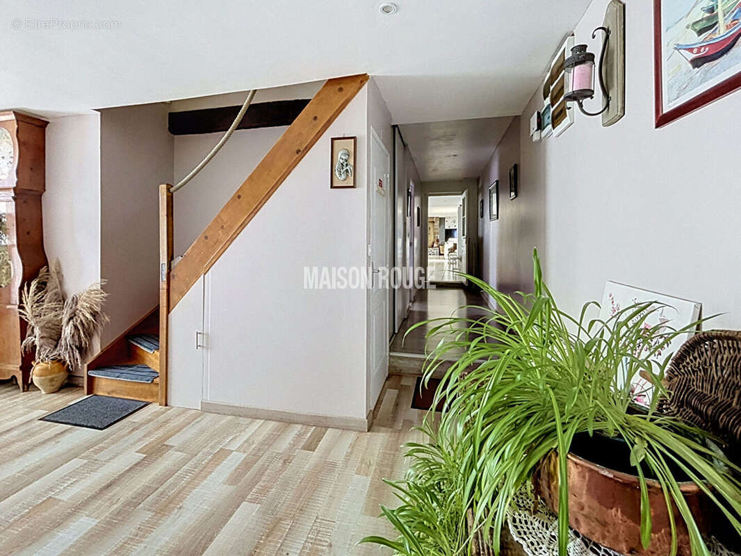 Longère rénovée 313 m²  6 chambres  4 suites parentales-calme-campagne-idéal gites - photo 2